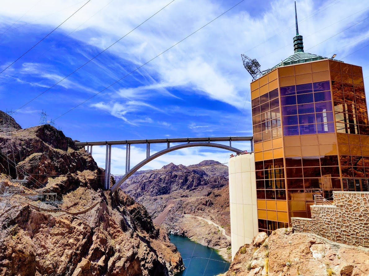 Hoover Dam concrete curved-gravity structure spanning Black Canyon