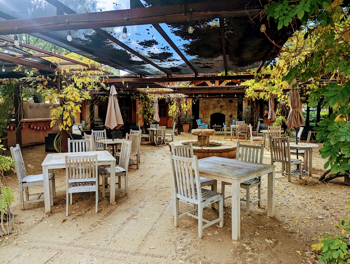 Roblar Winery tasting courtyard and pergolas in Santa Ynez